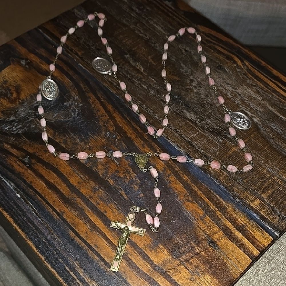 Vintage Pink Bronze Silver Tone Medals Color Rosary Necklace Faith Love Hope - Picture 2 of 16